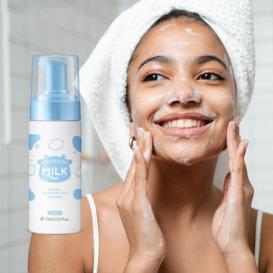 MEDAIONE Mousse Facial Foam Milk cleanser with hyaluronic acid for deep cleaning, brightening, and smoothing skin.